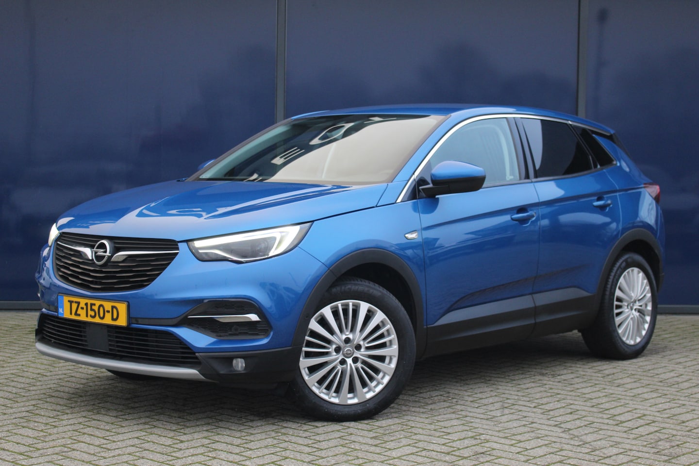 Opel Grandland X - 1.2 Turbo 130 PK Innovation + | Leder | Memory | Stoelventilatie & -verwarming | AGR | - AutoWereld.nl