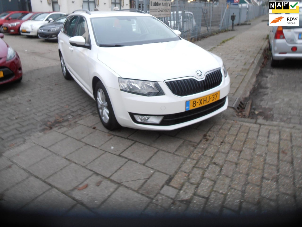 Skoda Octavia Combi - 1.6 TDI Greentech Ambition Businessline 1.6 TDI Greentech Ambition Businessline nap apk - AutoWereld.nl