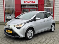 Toyota Aygo X - X-PLAY APPLE/ANDROID ALL-SEASON AIRCO CAMERA DAB+ SAFETY-PAKKET