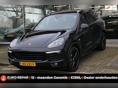 Porsche Cayenne - 3.0 S E-Hybrid PANO-DAK DEALER OND. NL-AUTO NAP