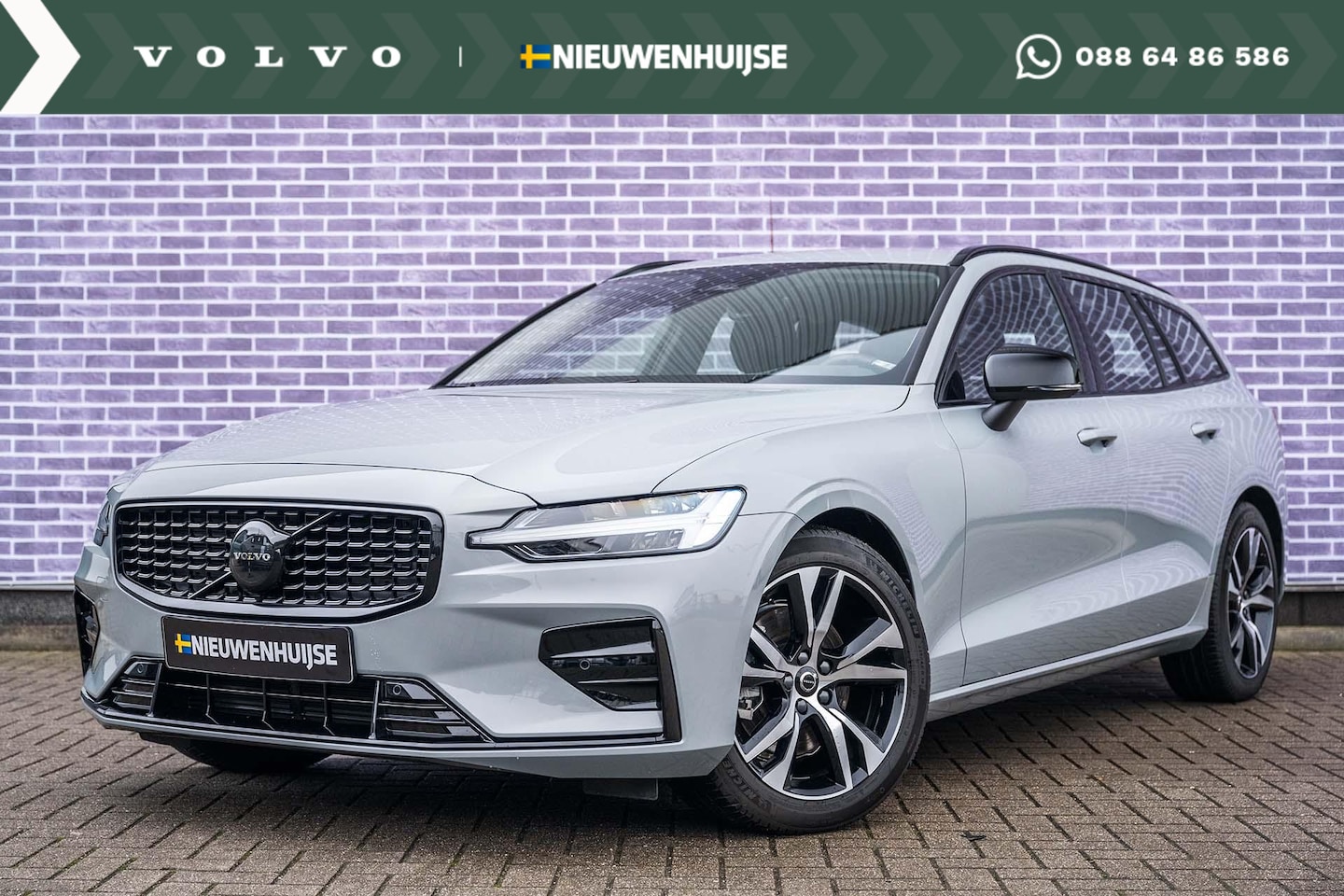 Volvo V60 - B4 Automaat Plus Dark | Adaptive cruise control | Trekhaak | Stoel- en stuurverwarming | G - AutoWereld.nl