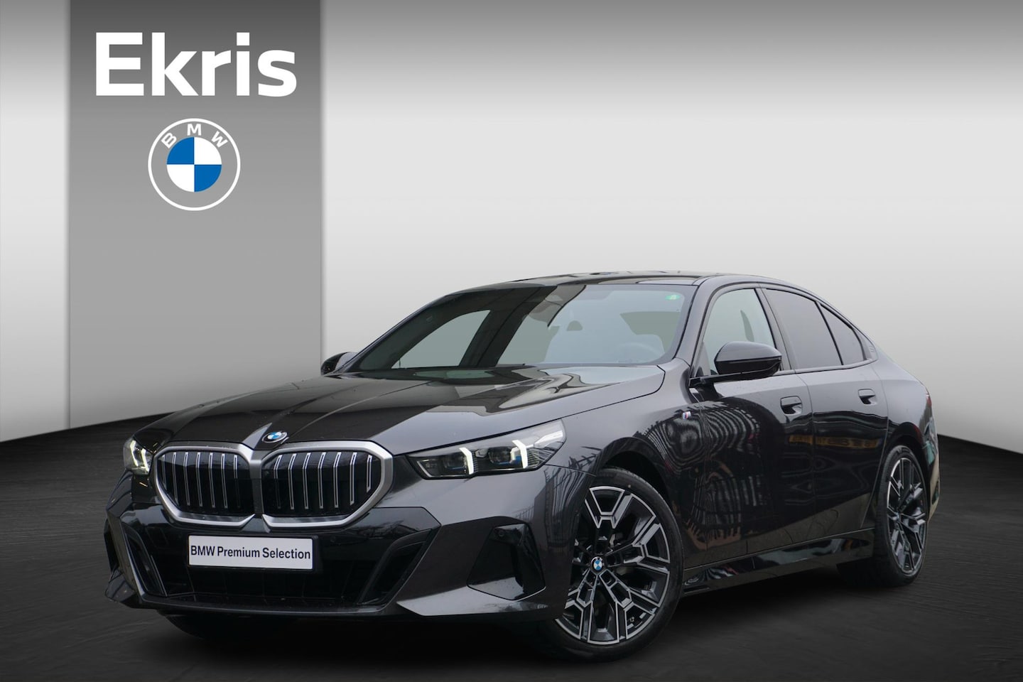 BMW 5-serie - 520i M Sportpakket | Innovation Pack | Travel Pack | Comfort Pack - AutoWereld.nl