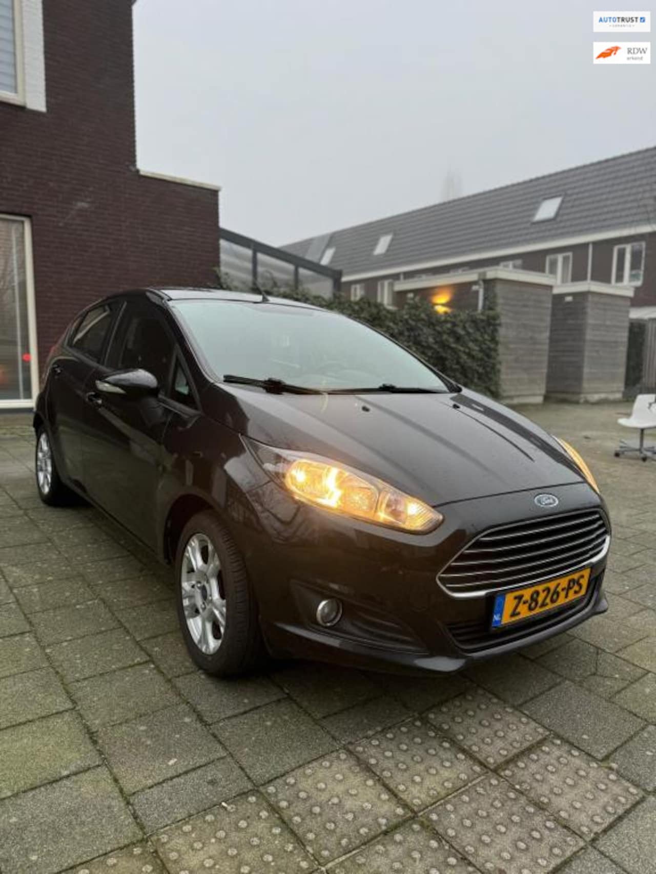 Ford Fiesta - 1.25 Titanium 5D airco usb nette staat! - AutoWereld.nl