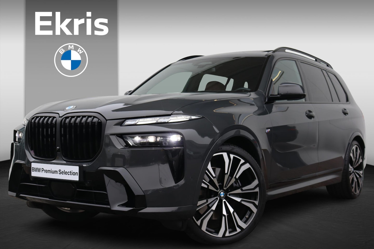 BMW X7 - xDrive40i Elektrische trekhaak/ softclose/ Harman Kardon/ Head-up display/ 23 inch/ Pano-d - AutoWereld.nl