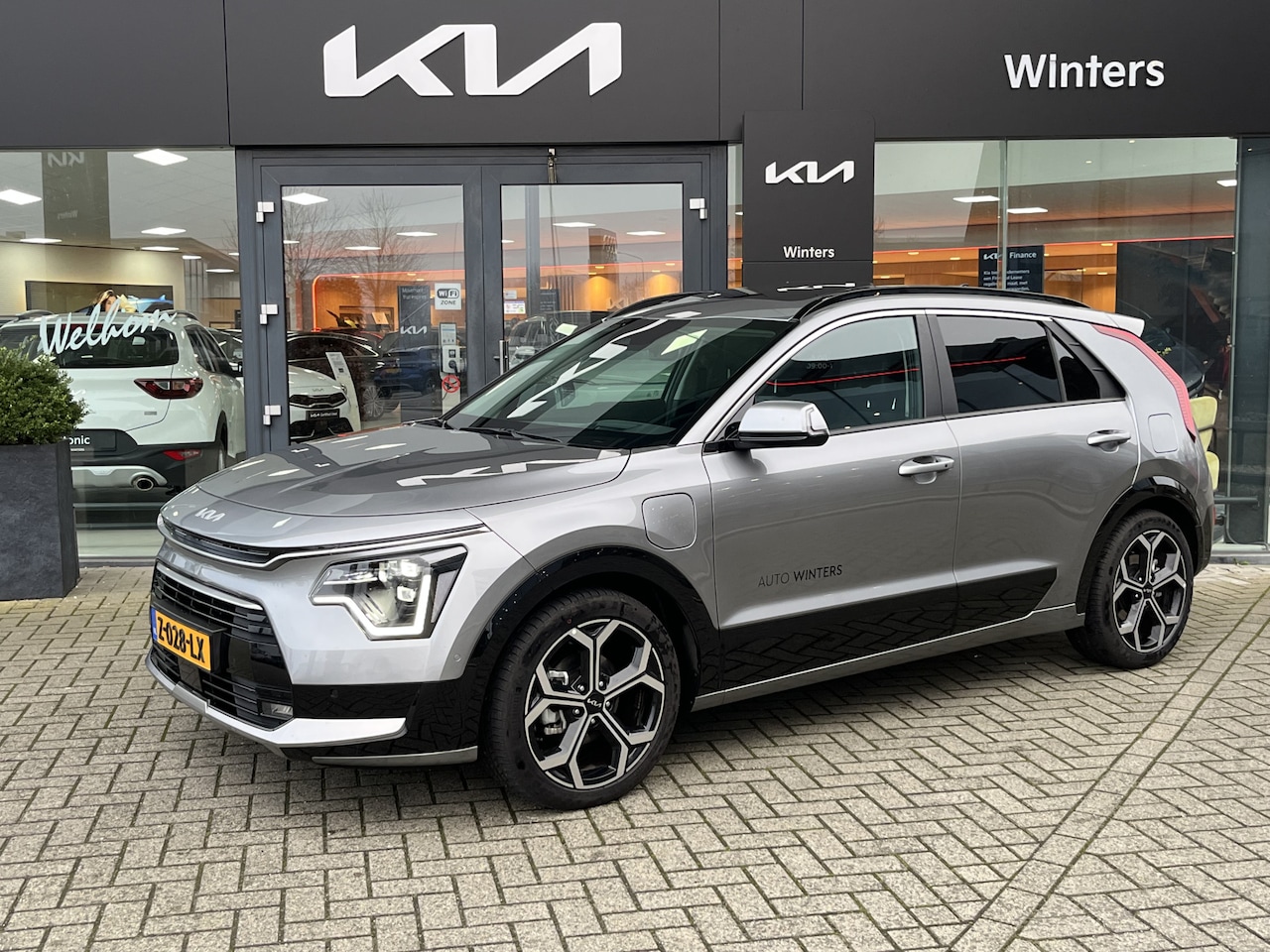 Kia Niro - 1.6 GDi PHEV ExecutiveLine ECC Cr.Control-Adapt. Leder+Verw.+Koeling SK-dak HarmanKardon 7 - AutoWereld.nl