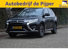 Mitsubishi Outlander - 2.0 PHEV Premium 4WD | NL-Auto | Camera | Trekhaak | Carplay | Keyless | Stoel- & stuurver