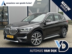 BMW X1 - sDrive20i 178pk Business Edition Plus | Head-up/Leder/Sportstoel/Navi/Camera/19-inch