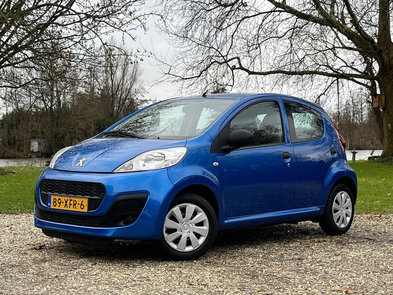 Peugeot 107 - 5-drs, Airco *Lage KM's*2e Eigenaresse* - AutoWereld.nl