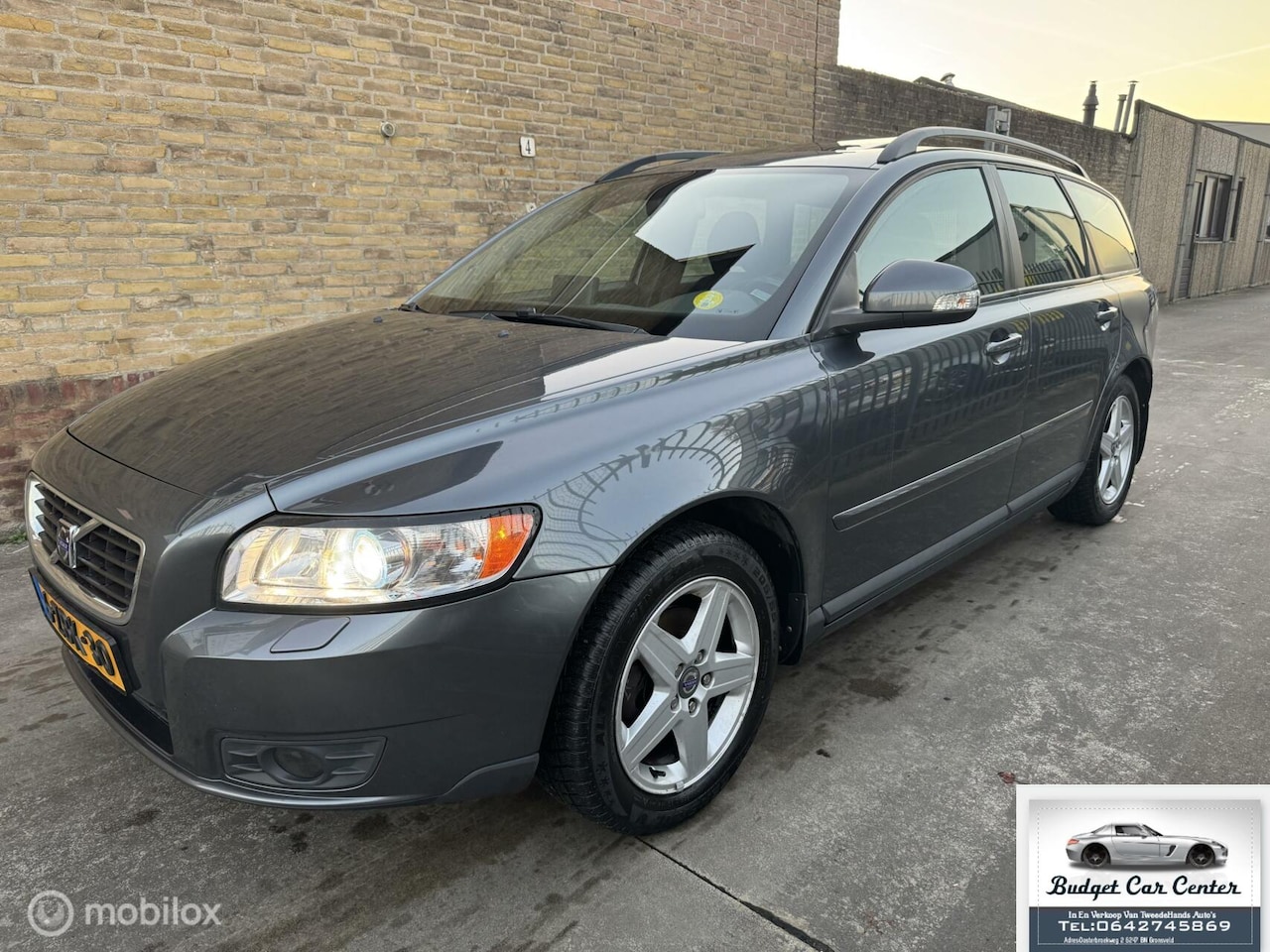 Volvo V50 - 1.6 Kinetic 1.6 Kinetic ( Kantel dak ) - AutoWereld.nl