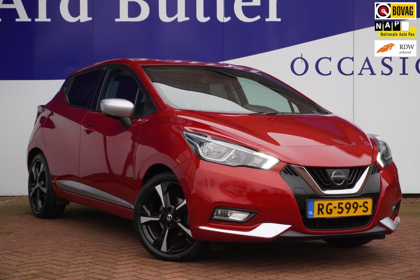 Nissan Micra - 0.9 IG-T N-Connecta+Sport+Navigatie+Camera+17"Lmv+winter-banden =TOP-UITV = NOVEMBER 2017 - AutoWereld.nl