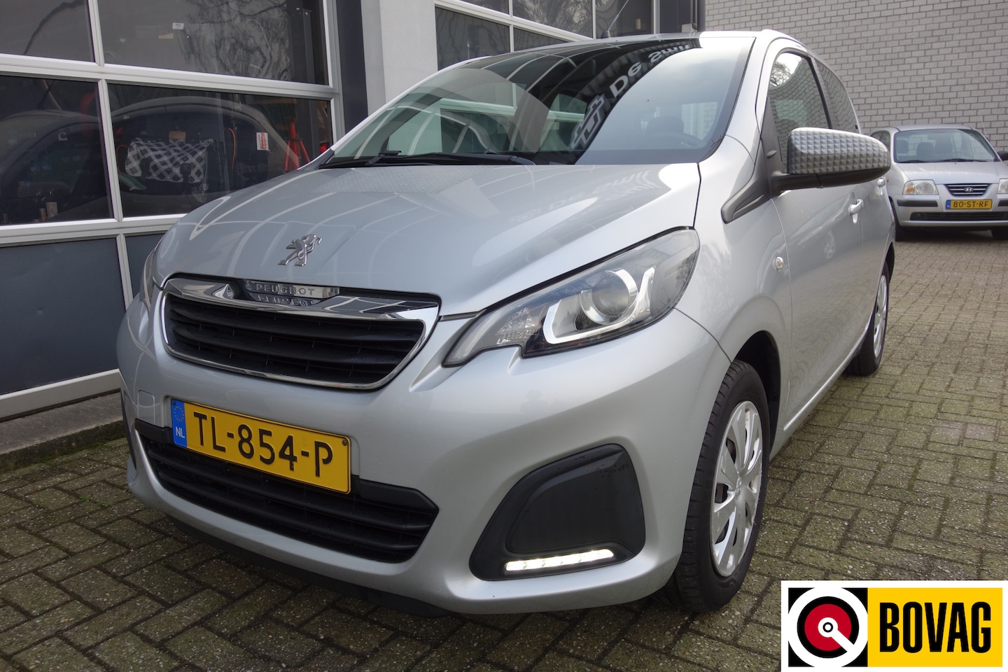 Peugeot 108 - 1.0 VTi Active Top 1.0 VTi Active Top - AutoWereld.nl