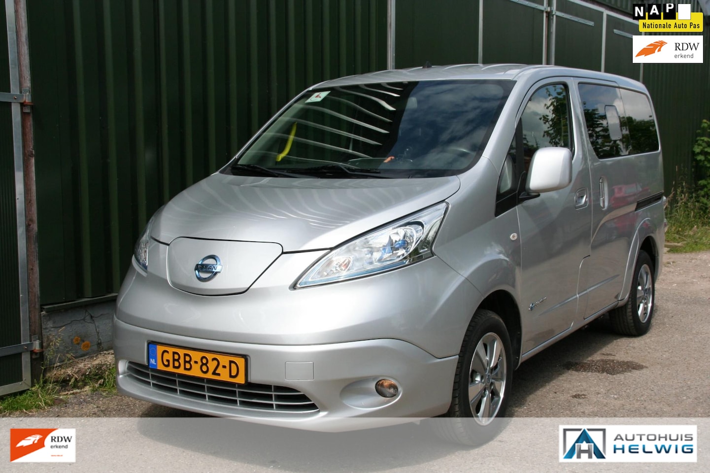 Nissan e-NV200 Evalia - Connect Edition 5 PEROONS + ROLSTOEL / INVALIDE , AIRCO 2 X SCHUIFDEUR, NAVIGATIE - AutoWereld.nl