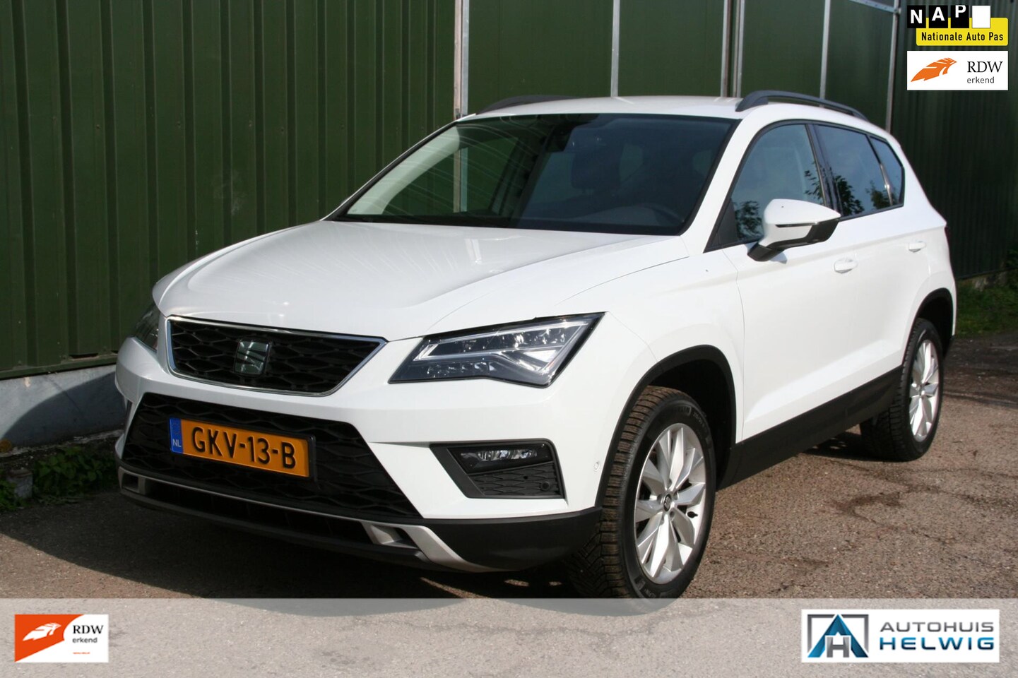 Seat Ateca - 1.0 EcoTSI Style Business Intense, AIRCO, NAVIGATIE, CAMERA, PDC, CRUISE - AutoWereld.nl