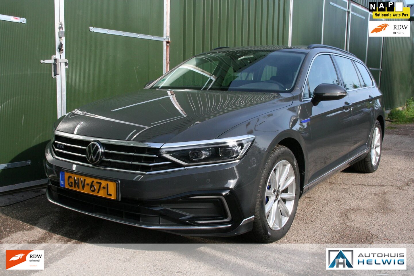 Volkswagen Passat Variant - 1.4 TSI PHEV GTE Business 1.4 TSI PHEV GTE Business, AIRCO, NAVIGATIE, CAMERA - AutoWereld.nl