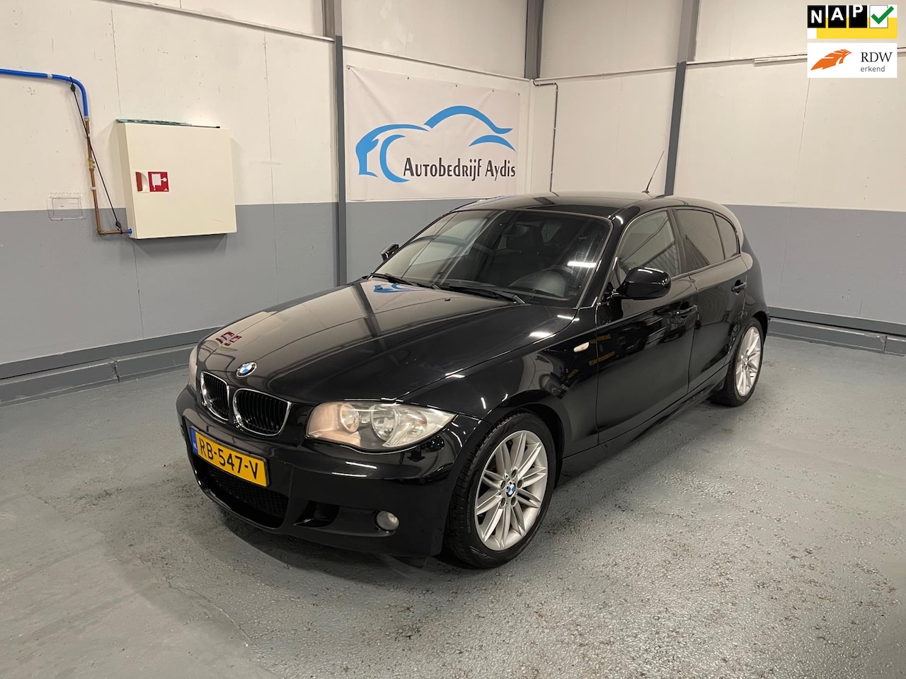 BMW 1-serie - 116i 6Bak Cruise Airco EL Ramen Aux 2011 - AutoWereld.nl