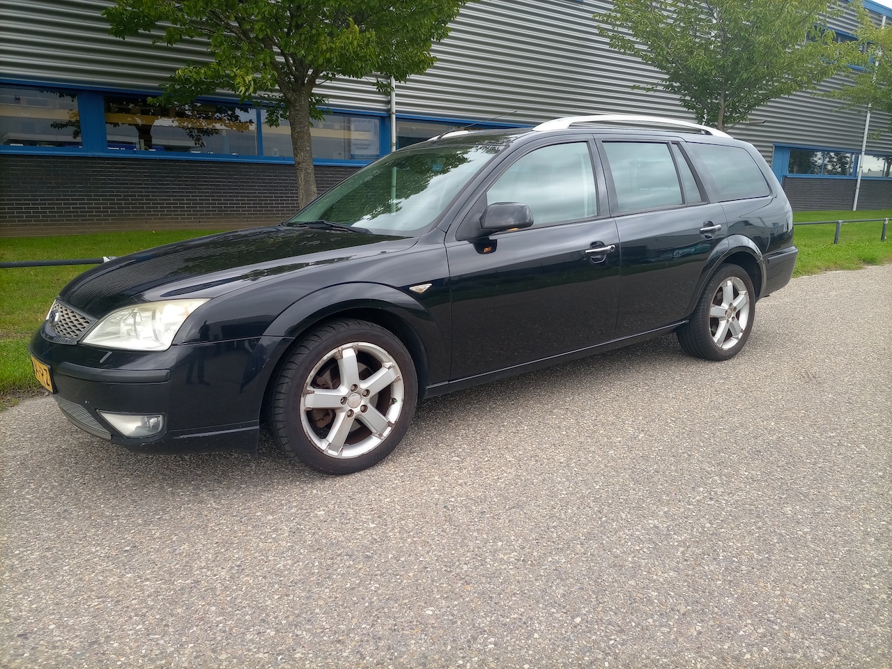 Ford Mondeo Wagon - 1.8-16V Platinum APK bij aflevering - AutoWereld.nl