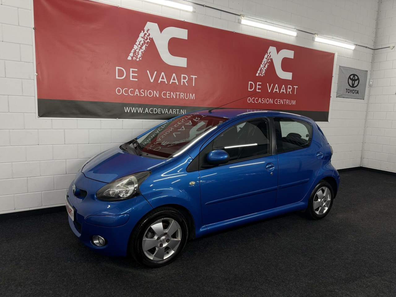 Toyota Aygo - 1.0-12V Aspiration Green - AUTOMAAT/5DRS/AIRCO - AutoWereld.nl