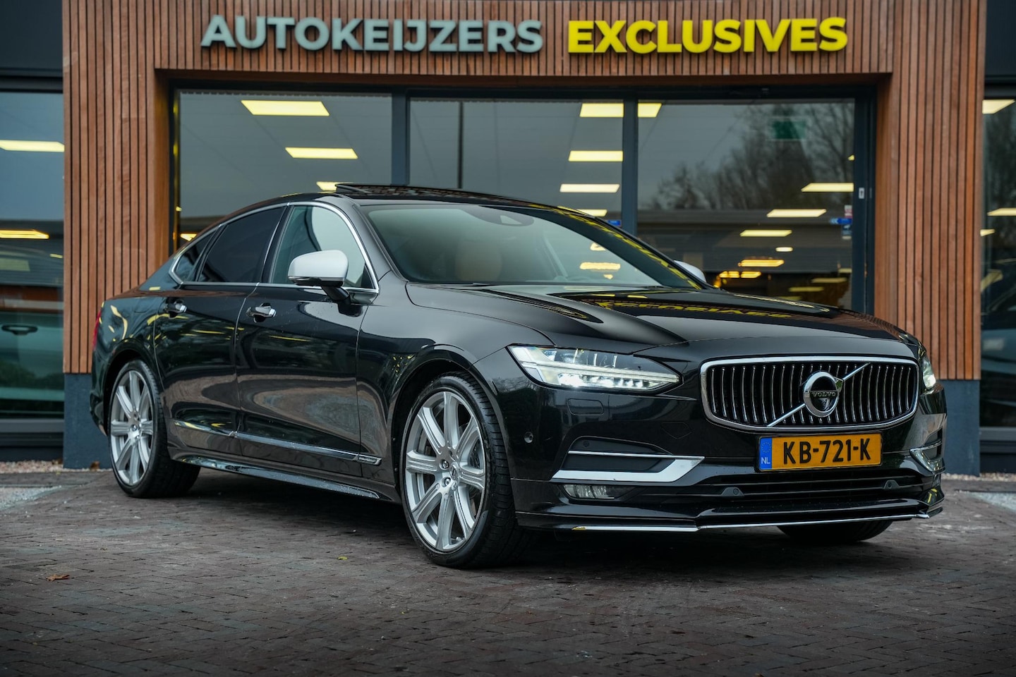 Volvo S90 - 2.0 D4 Inscription Schuifdak Dodehoek 360Cam B&W Memory Leer 20''LM - AutoWereld.nl