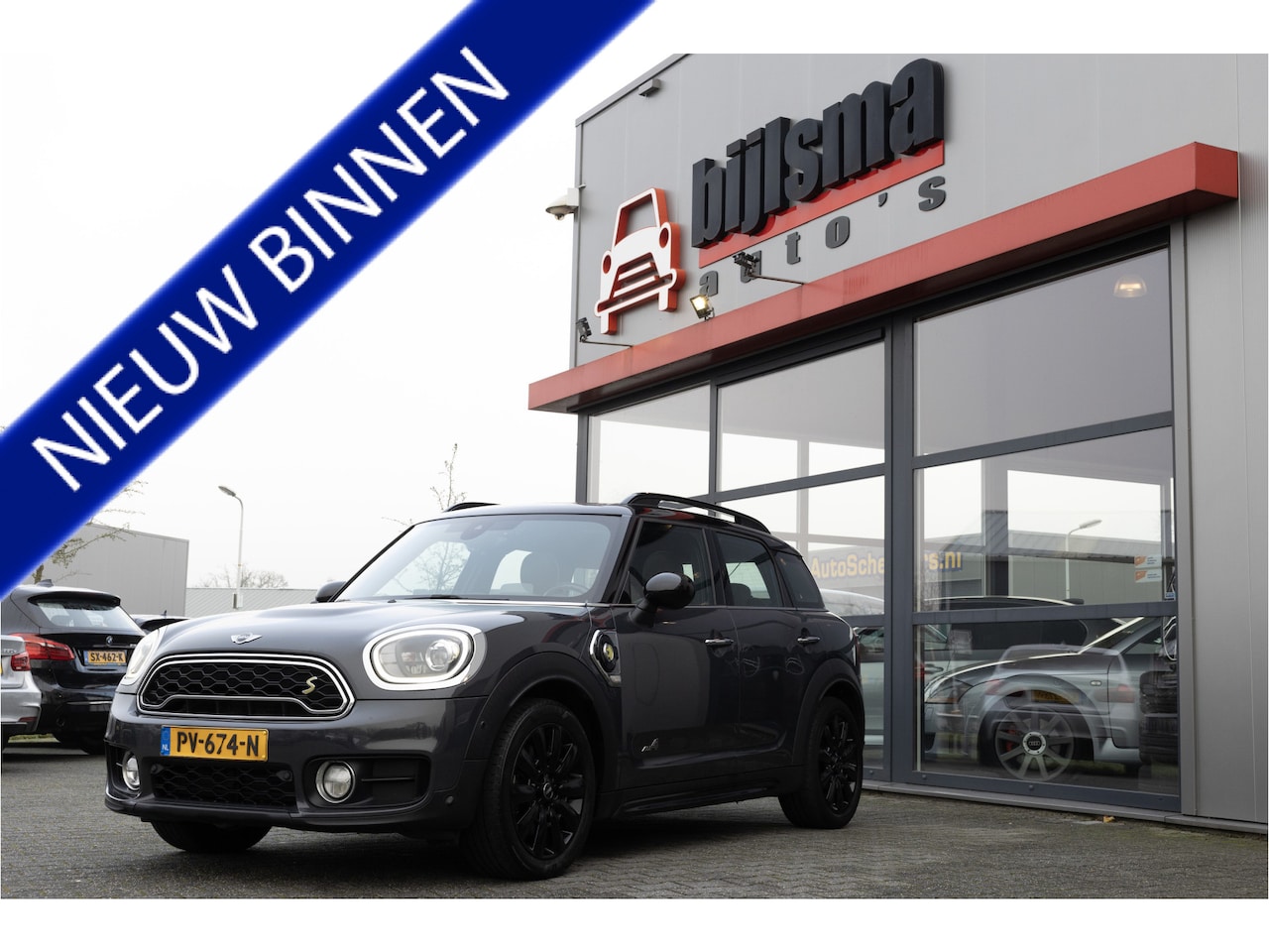 MINI Countryman - Mini 2.0 Cooper S E ALL4 Chili | harman kardon | pano | H.U. display | NL-auto - AutoWereld.nl