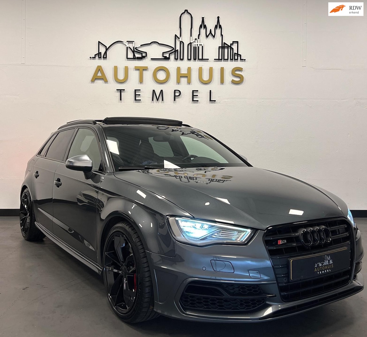 Audi A3 Sportback - 2.0 TFSI S3 Quattro Pano Cruise Pdc Airco 18 Inch VOL - AutoWereld.nl