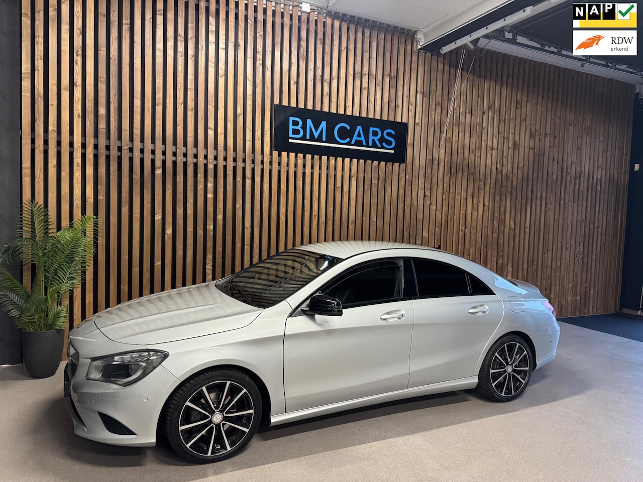 Mercedes-Benz CLA-Klasse - 180 Ambition [bj 2014] Airco|Xenon-Led| Navi - AutoWereld.nl