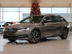 Skoda Superb - 1.4 TSI iV Sportline Business PanoICarplayICamera