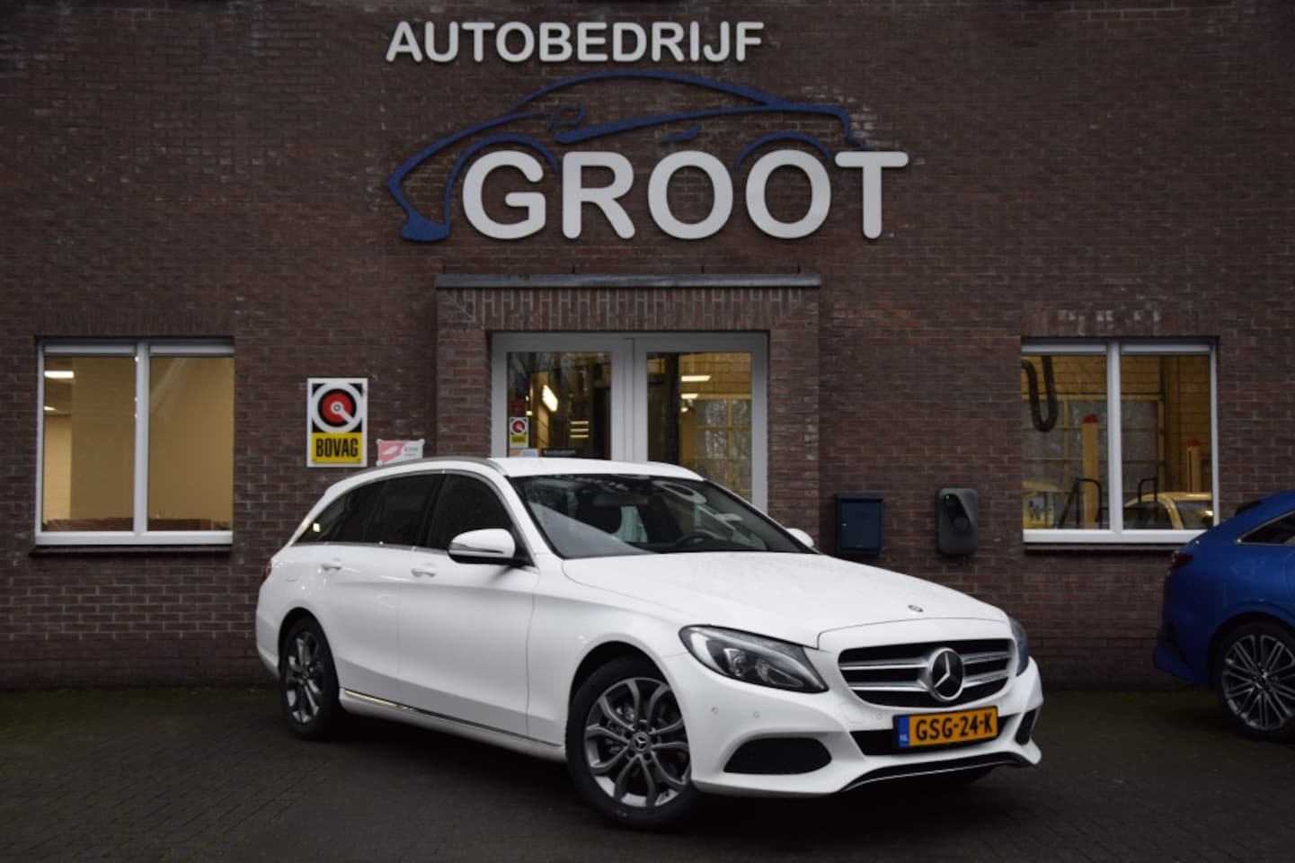 Mercedes-Benz C-klasse - 200 PRESTIGE TREKHAAK/ELEC. ACHTERKLEP/HEAD-UP - AutoWereld.nl