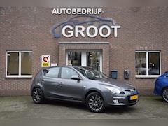 Hyundai i30 - 1.6I DYNAMIC