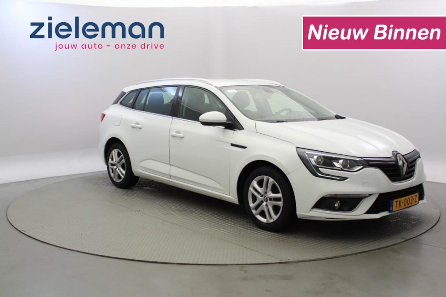 Renault Mégane Estate - 1.5 dCi Estate Zen - Carplay, Clima - AutoWereld.nl