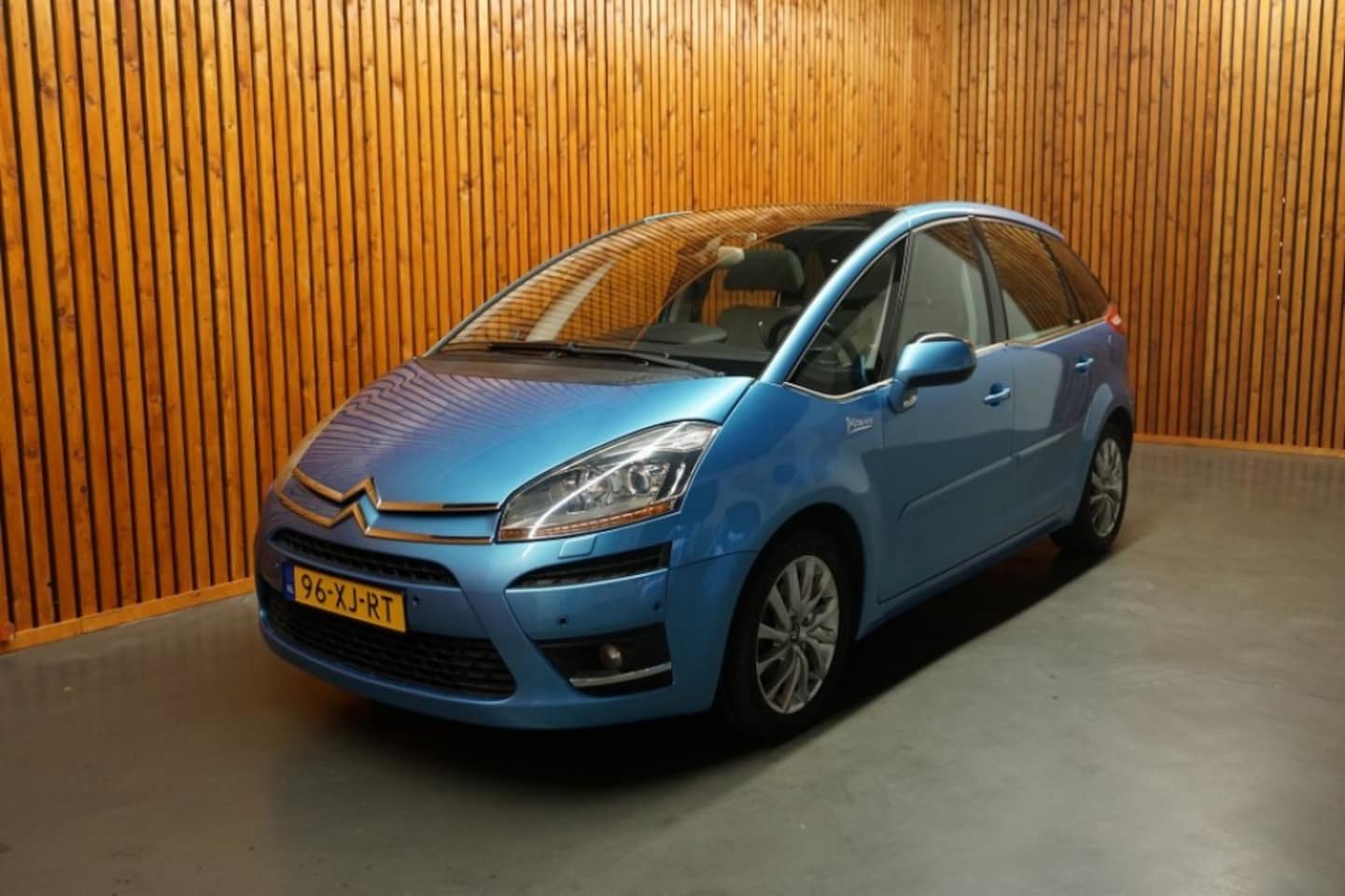 Citroën C4 Picasso - 2.0 16v EXCLUSIVE AUTOMAAT - LUCHTVERING -  PANODAK - YOUNGTIMER - AutoWereld.nl