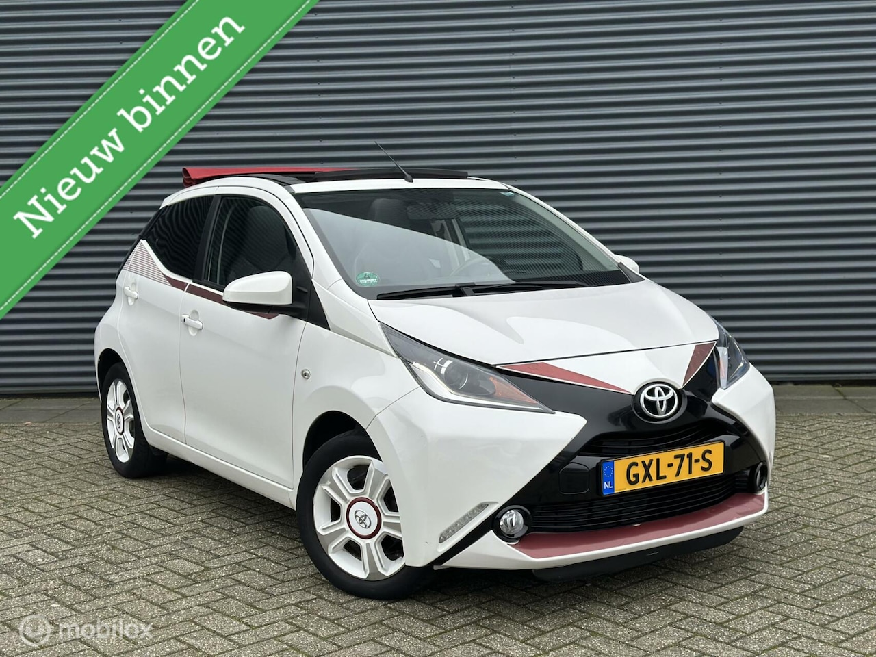 Toyota Aygo - 1.0 VVT-i x-fun | Airco | Cabrio Dak | - AutoWereld.nl