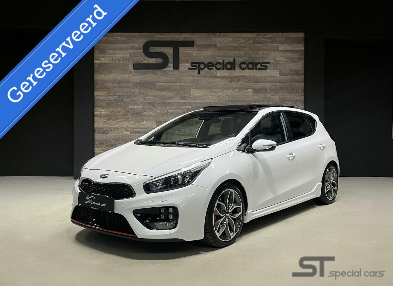 Kia Cee'd - 1.6 T-GDi GT|facelift|Pano|Subwoofer - AutoWereld.nl