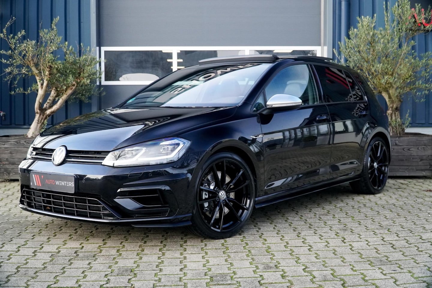 Volkswagen Golf - 2.0 TSI 4Motion R 301PK! - AutoWereld.nl