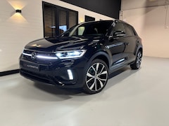 Volkswagen T-Roc - 1.5 TSI R-Line | Pano | IQ - Light | Ledbar Keyless | Nav | Cam | Travel Assist |