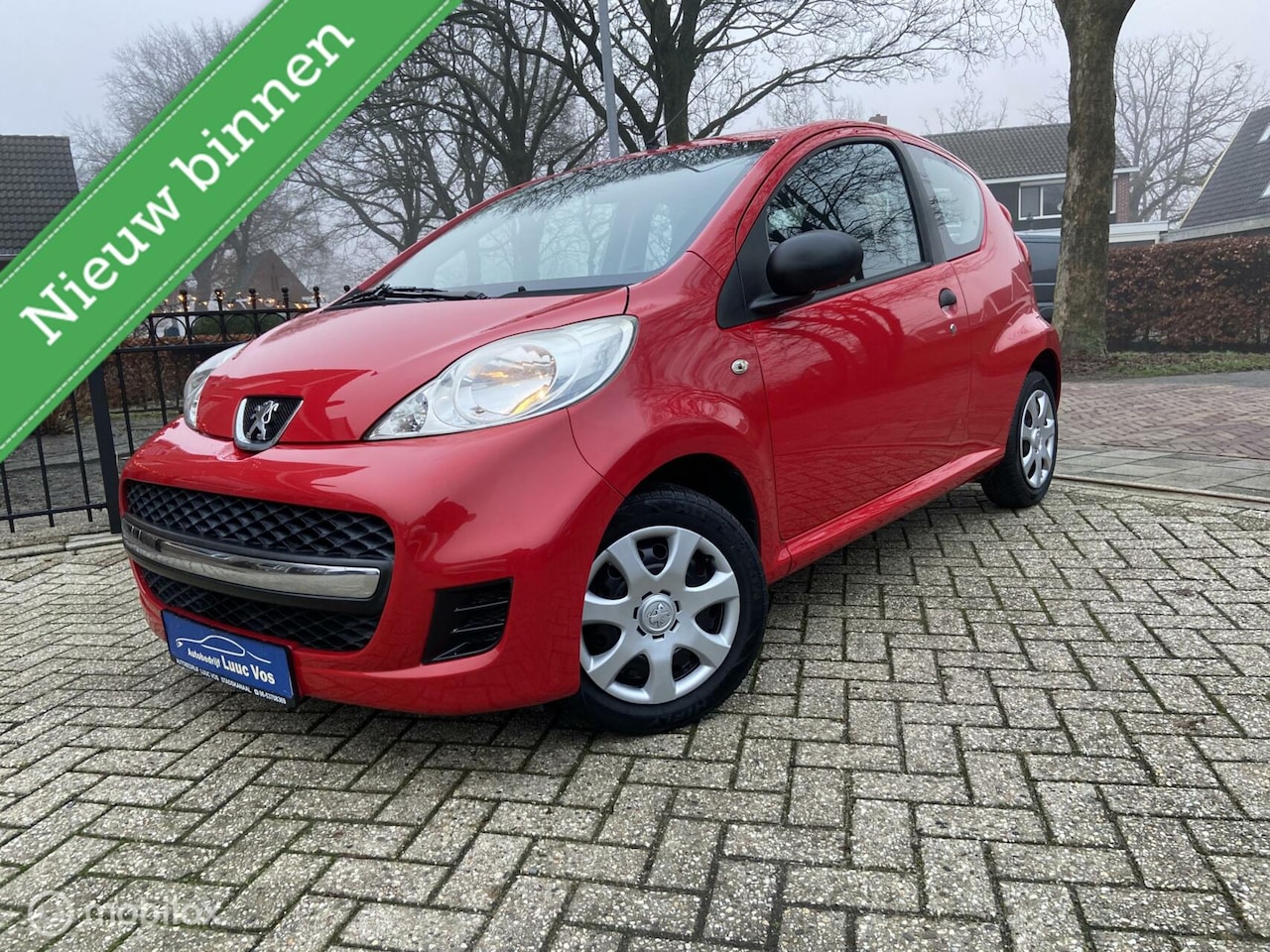 Peugeot 107 - 1.0-12V Petit Filou - AutoWereld.nl