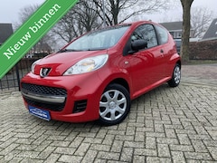 Peugeot 107 - 1.0-12V Petit Filou