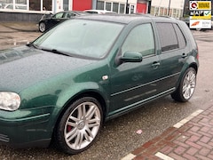 Volkswagen Golf - 1.6 Highline