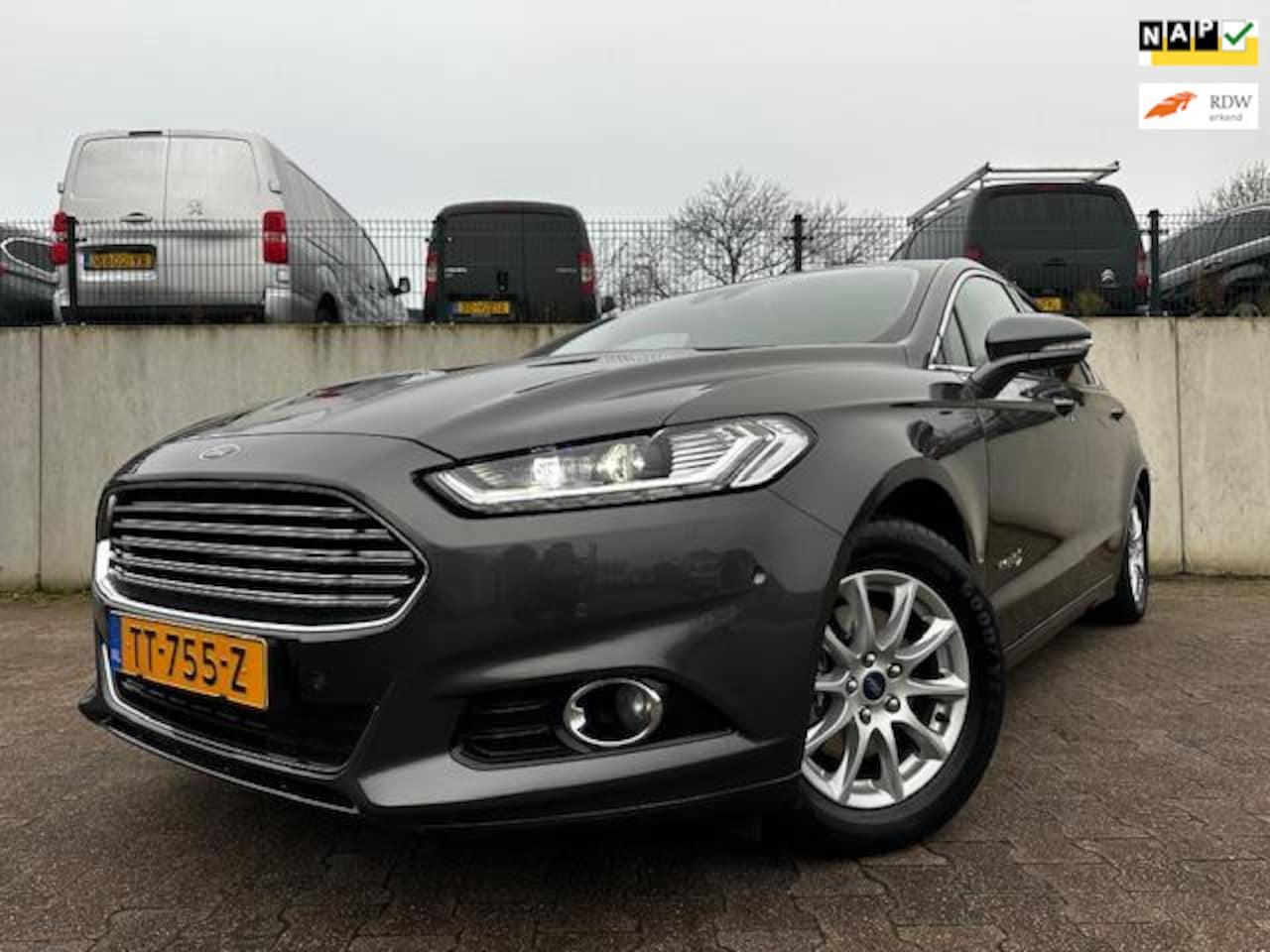 Ford Mondeo - 2.0 IVCT HEV Titanium X/AUTOMAAT/APPLE CARPLAY/CAMERA/PDC/NL AUTO/NAVI/NAP/ - AutoWereld.nl