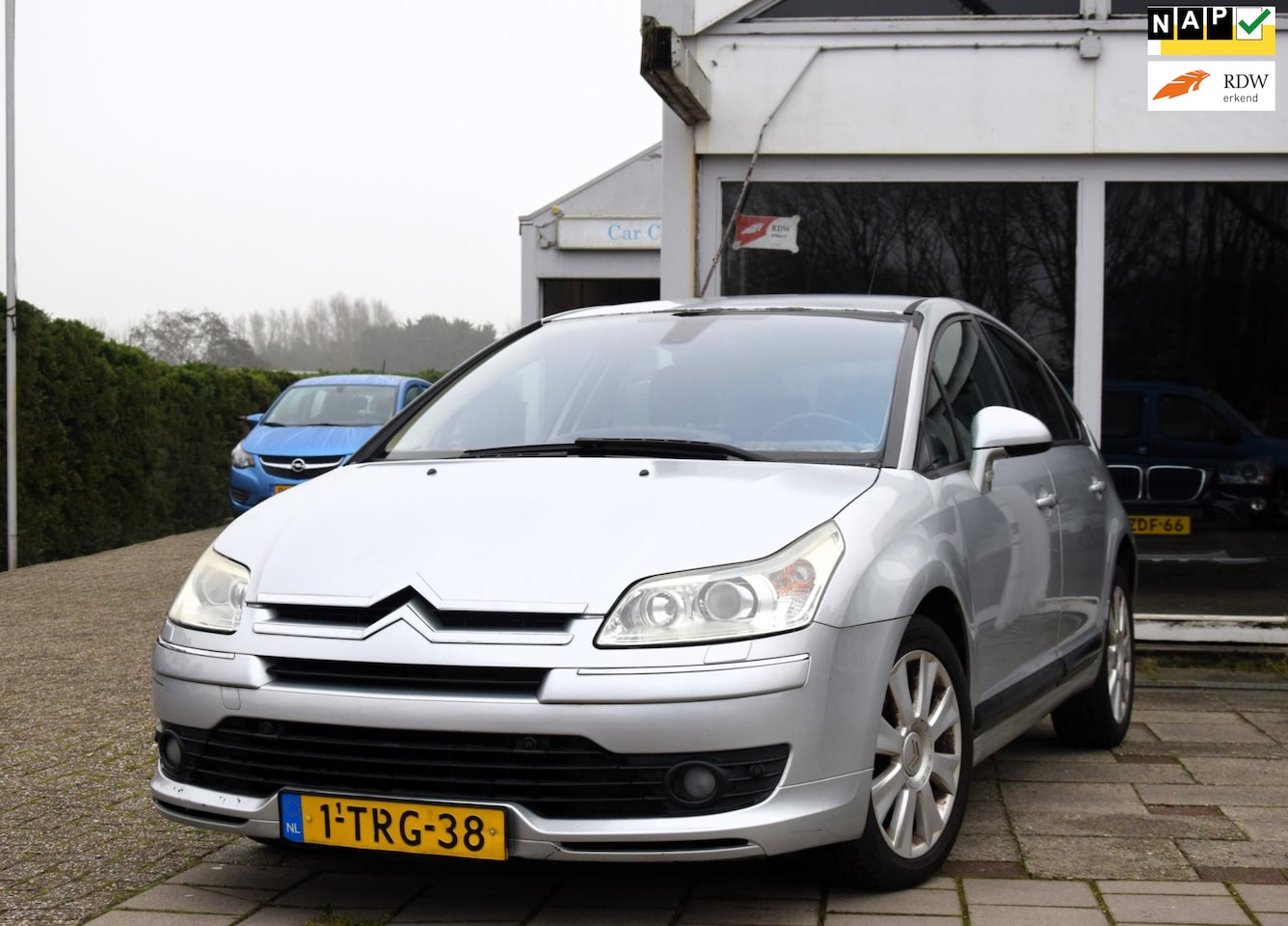 Citroën C4 - 2.0-16V Exclusive 2.0-16V Exclusive - AutoWereld.nl