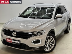 Volkswagen T-Roc - 1.5i Sport / Virtual / Carplay / Navi / EL Koffer Achteruitrijcamera / zwarte hemel / vol