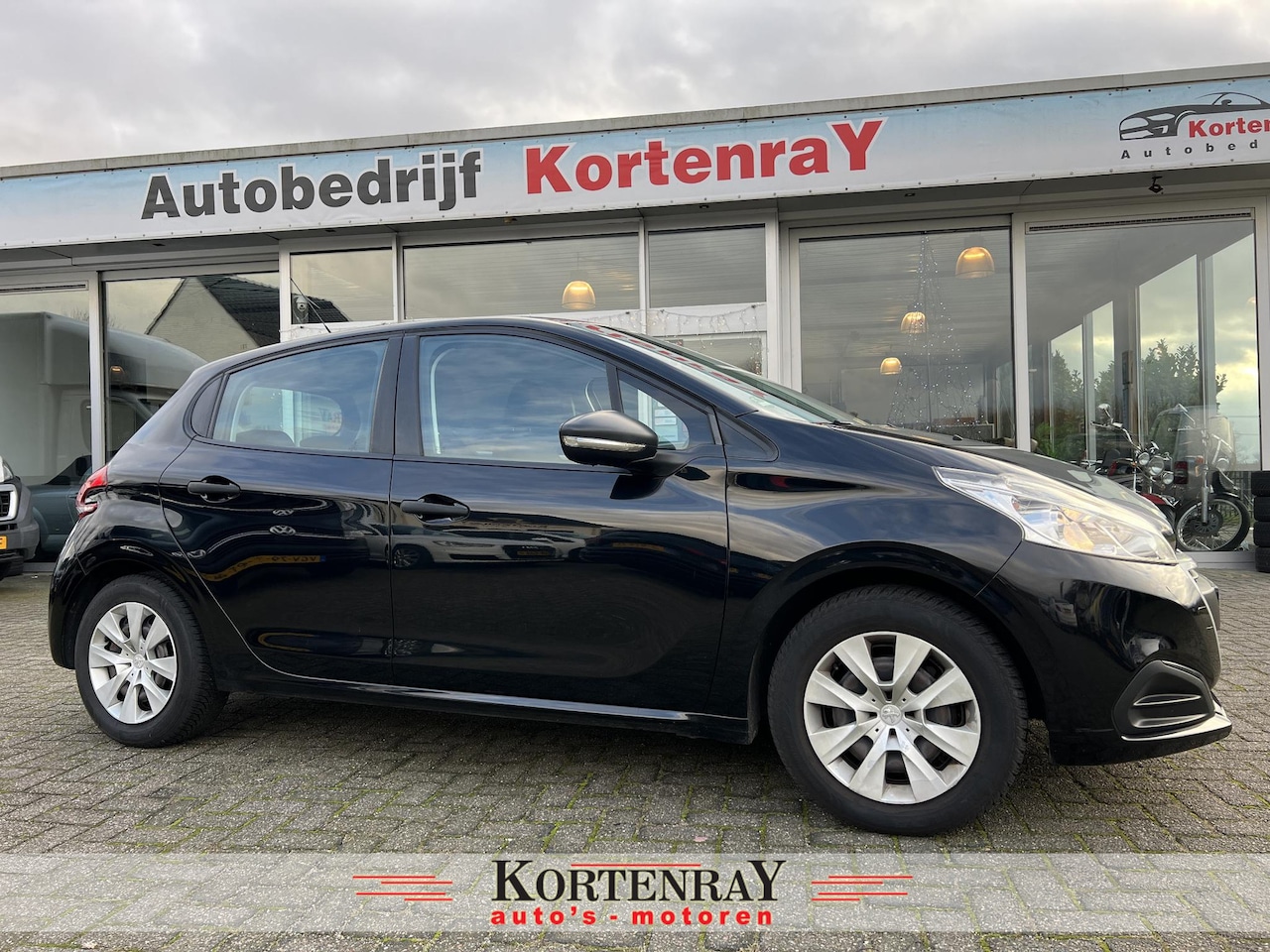 Peugeot 208 - 1.0 PureTech Access NAP, navigatie, Cruise-control, 4 seizoen banden, slechts 89336 km. Zi - AutoWereld.nl