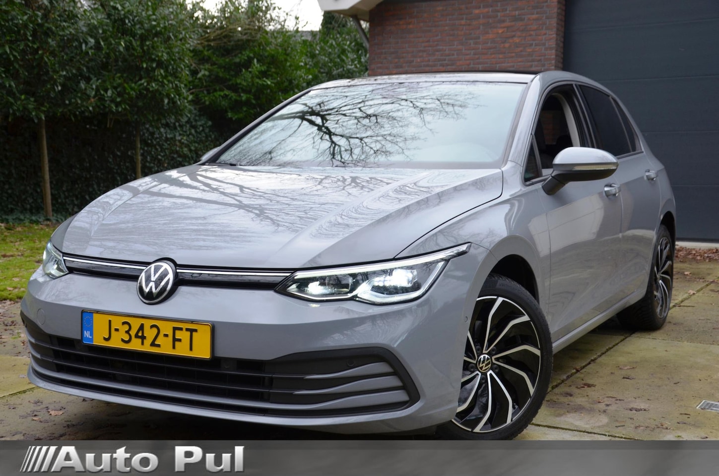 Volkswagen Golf - 1.5 TSI Life Business Navi/Pdc/Ecc/Panoramadak/Apple Carplay/Android Auto/Elektrisch verst - AutoWereld.nl