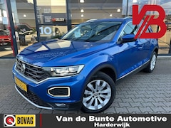 Volkswagen T-Roc - 1.5 TSI Automaat Sport *ACC & Trekhaak