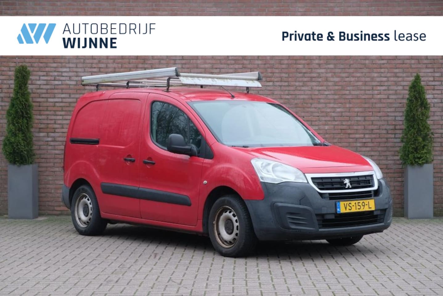 Peugeot Partner - 120 1.6 HDi 75 L1 XR | Airco | Cruise Control | Trekhaak | Schuifdeur - AutoWereld.nl