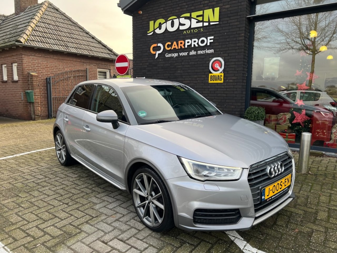 Audi A1 - 1.0 TFSI SP. SL. ED.S LINE CROSS - AutoWereld.nl