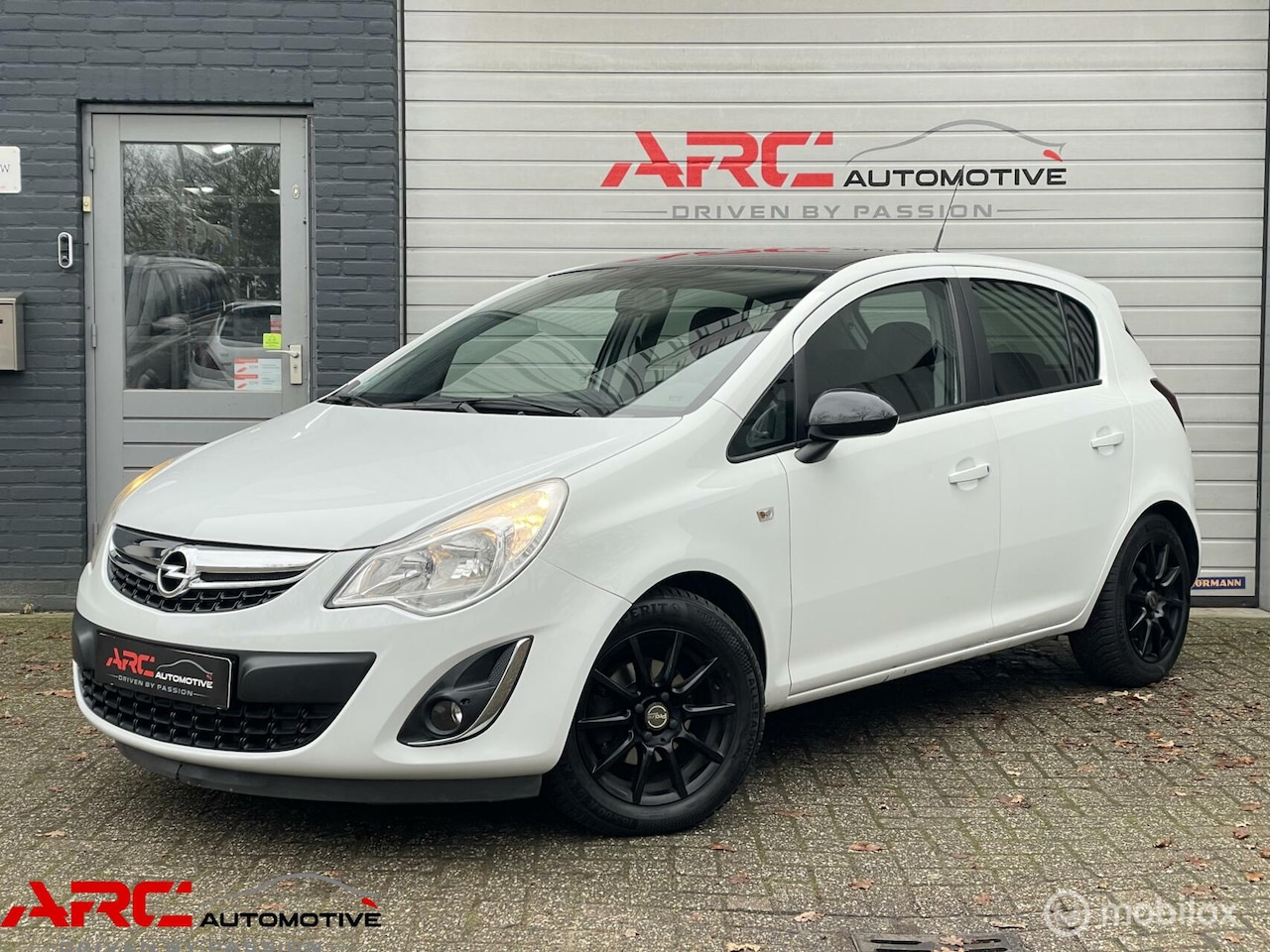 Opel Corsa - 1.2 EcoFlex Color Edition Airco Nieuwe APK! - AutoWereld.nl