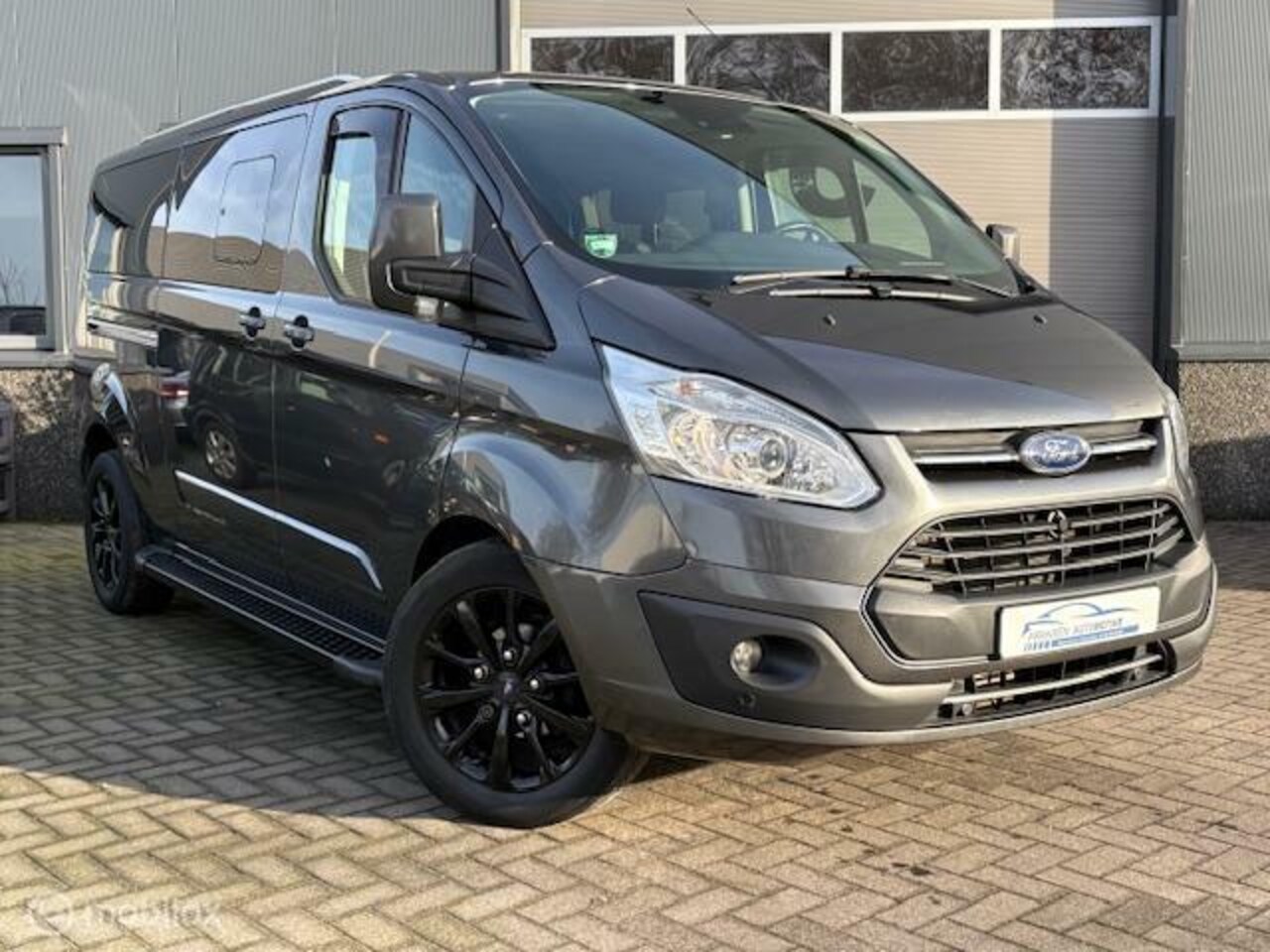 Ford Transit Custom - 320 2.0 TDCI L2H1 Automaat Dubbel cabine - AutoWereld.nl