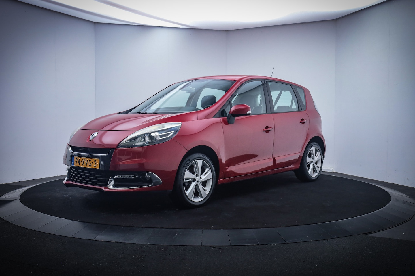 Renault Scénic - 1.2TCe Dynamique NAVI/CLIMA/TREKHAAK/BLUETOOTH/CRUISE/PDC/LMV - AutoWereld.nl