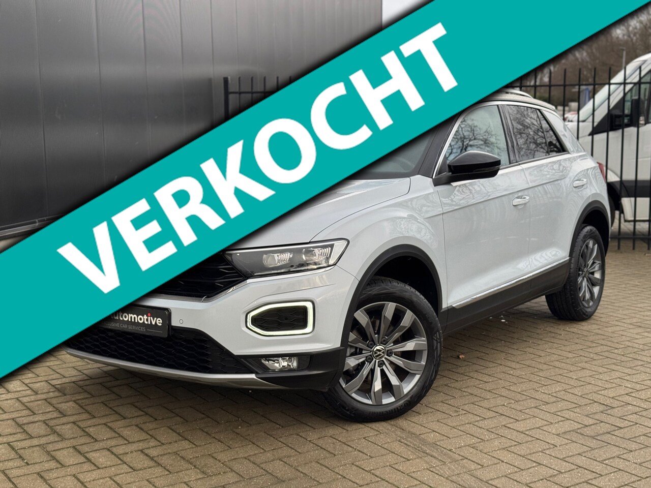 Volkswagen T-Roc - 1.5 TSI DSG Pano | Virtual | ACC | Camera| Carplay - AutoWereld.nl