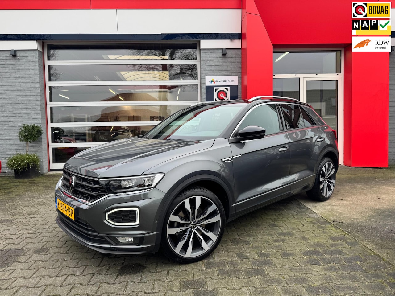 Volkswagen T-Roc - 1.5 TSI Sport Business R 1.5 TSI Sport Business R - AutoWereld.nl